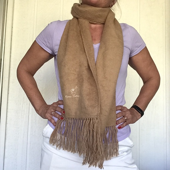 ALPACA CAMARGO TAN FRINGED LONG SCARF - Picture 3 of 10